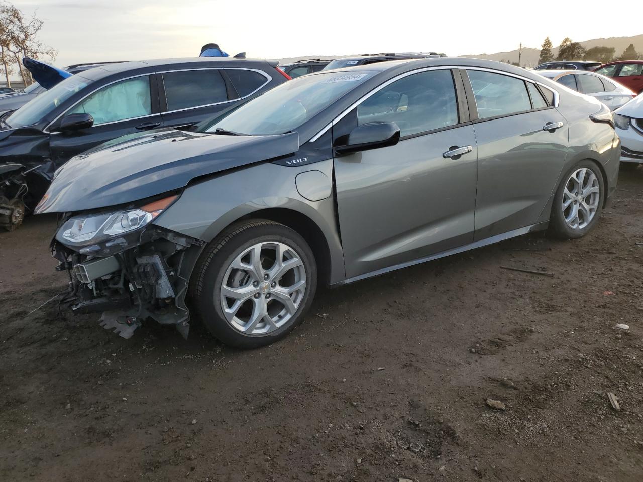 VIN 1G1RD6S5XHU126466 2017 CHEVROLET VOLT no.1