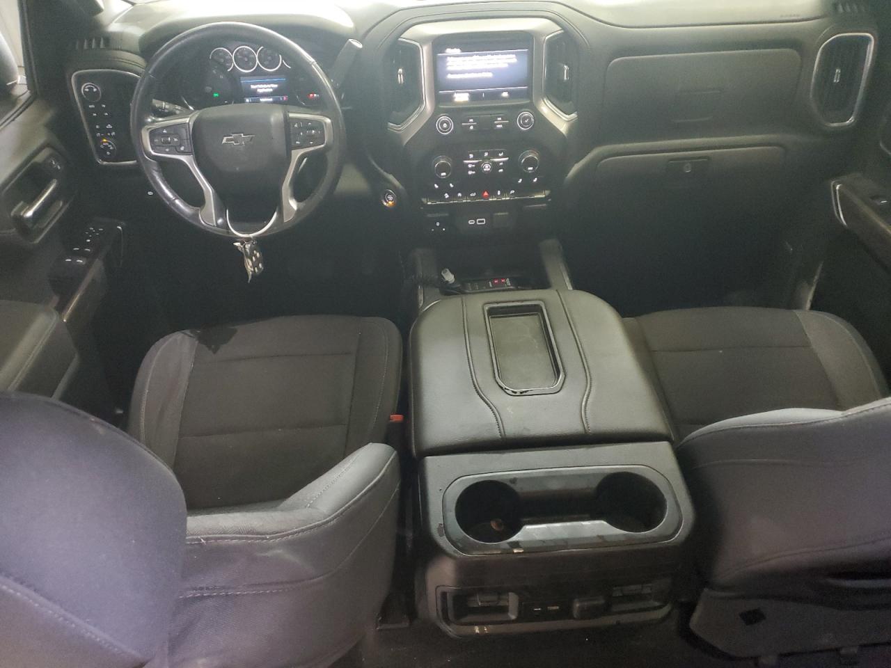2019 Chevrolet Silverado - Image 8