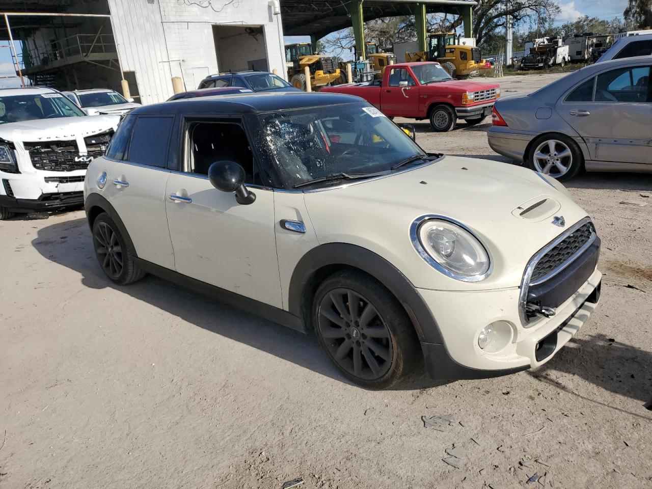 2015 Mini Cooper S VIN: WMWXU3C52F2B56923 Lot: 85241884