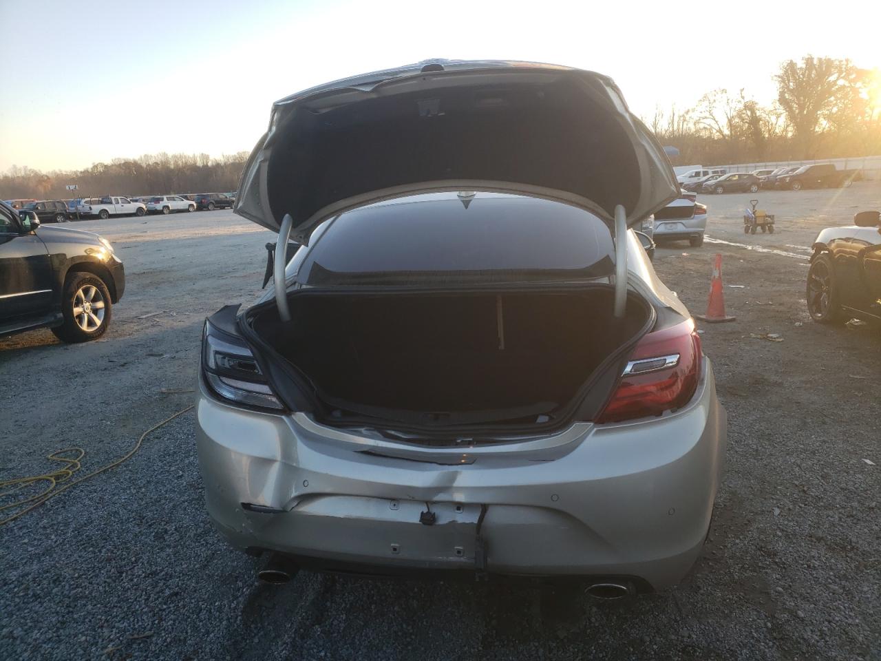 2015 Buick Regal - Image 6