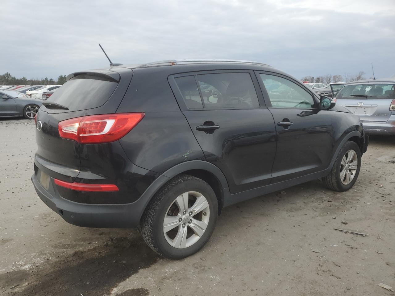 2011 Kia Sportage - Image 3