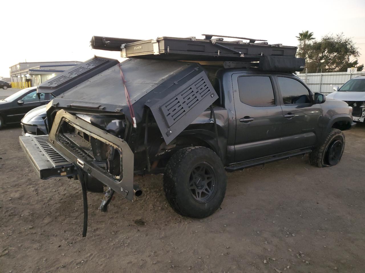 2020 Toyota Tacoma - Image 3
