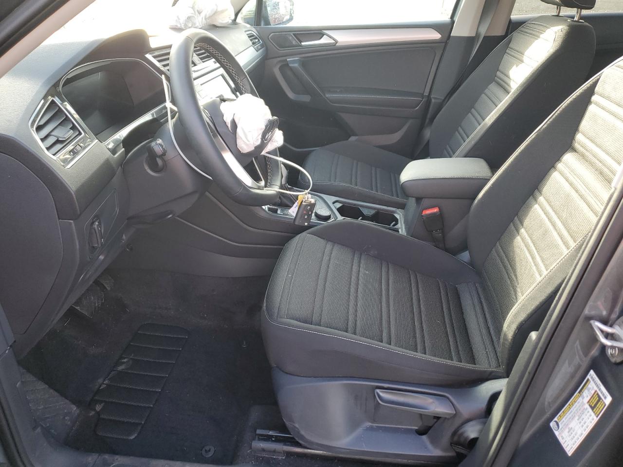 2024 Volkswagen Tiguan S VIN: 3VVFB7AXXRM011592 Lot: 83038484