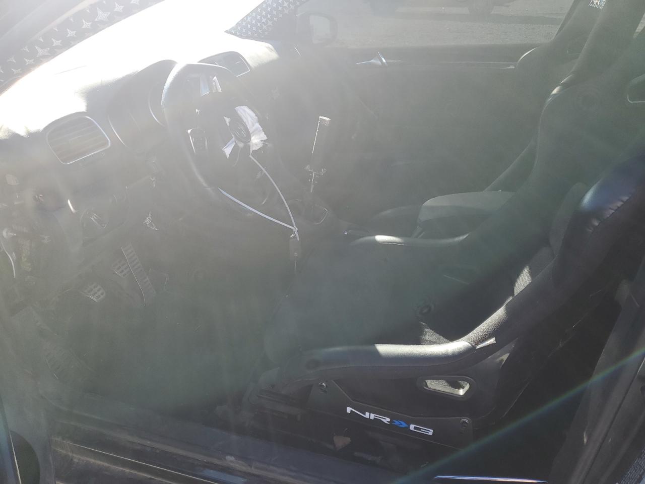 2010 Volkswagen GTI - Image 7