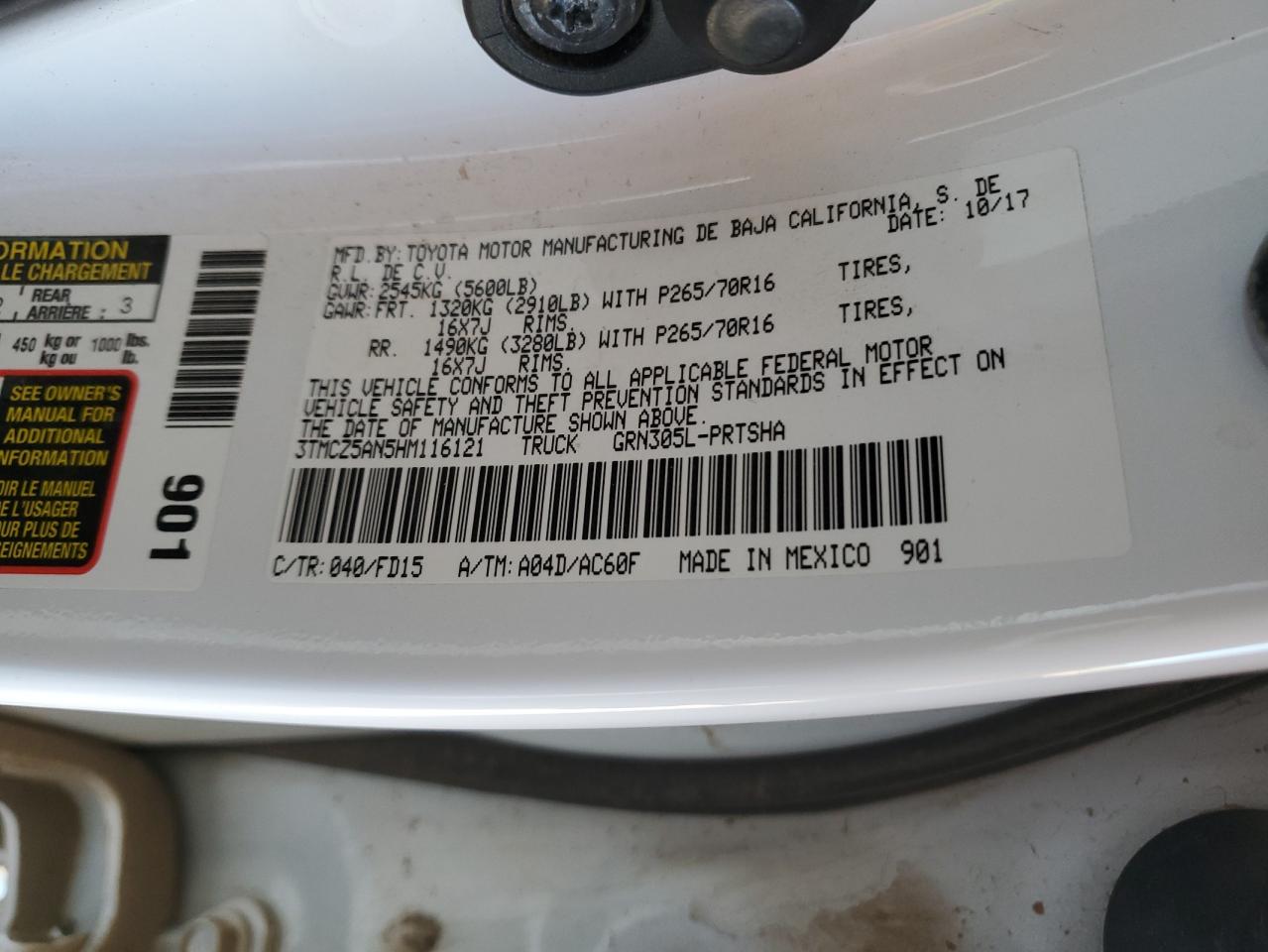 2017 Toyota Tacoma - Image 12