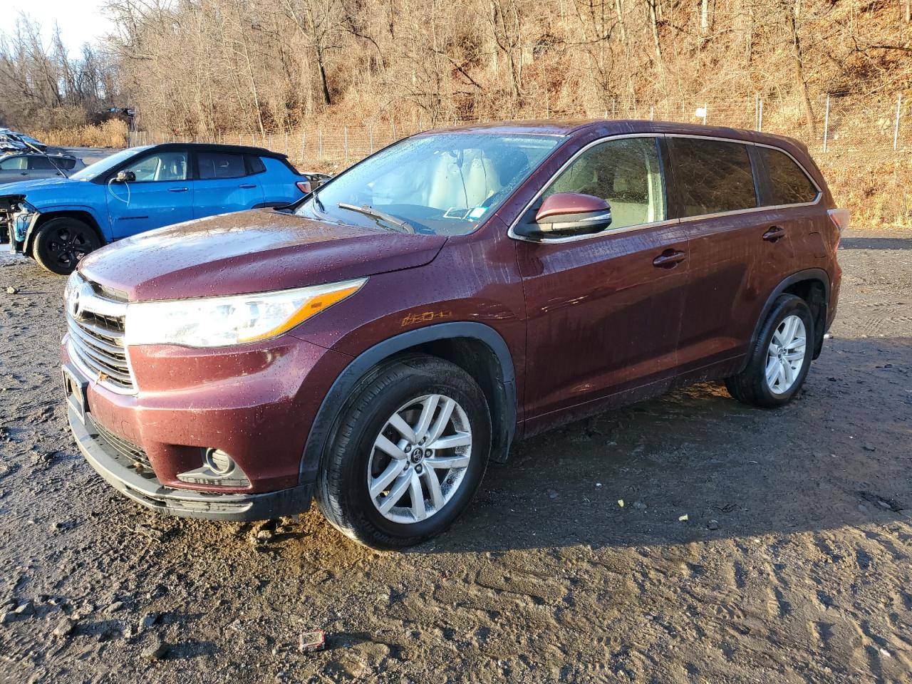 2016 Toyota Highlander - Image 1