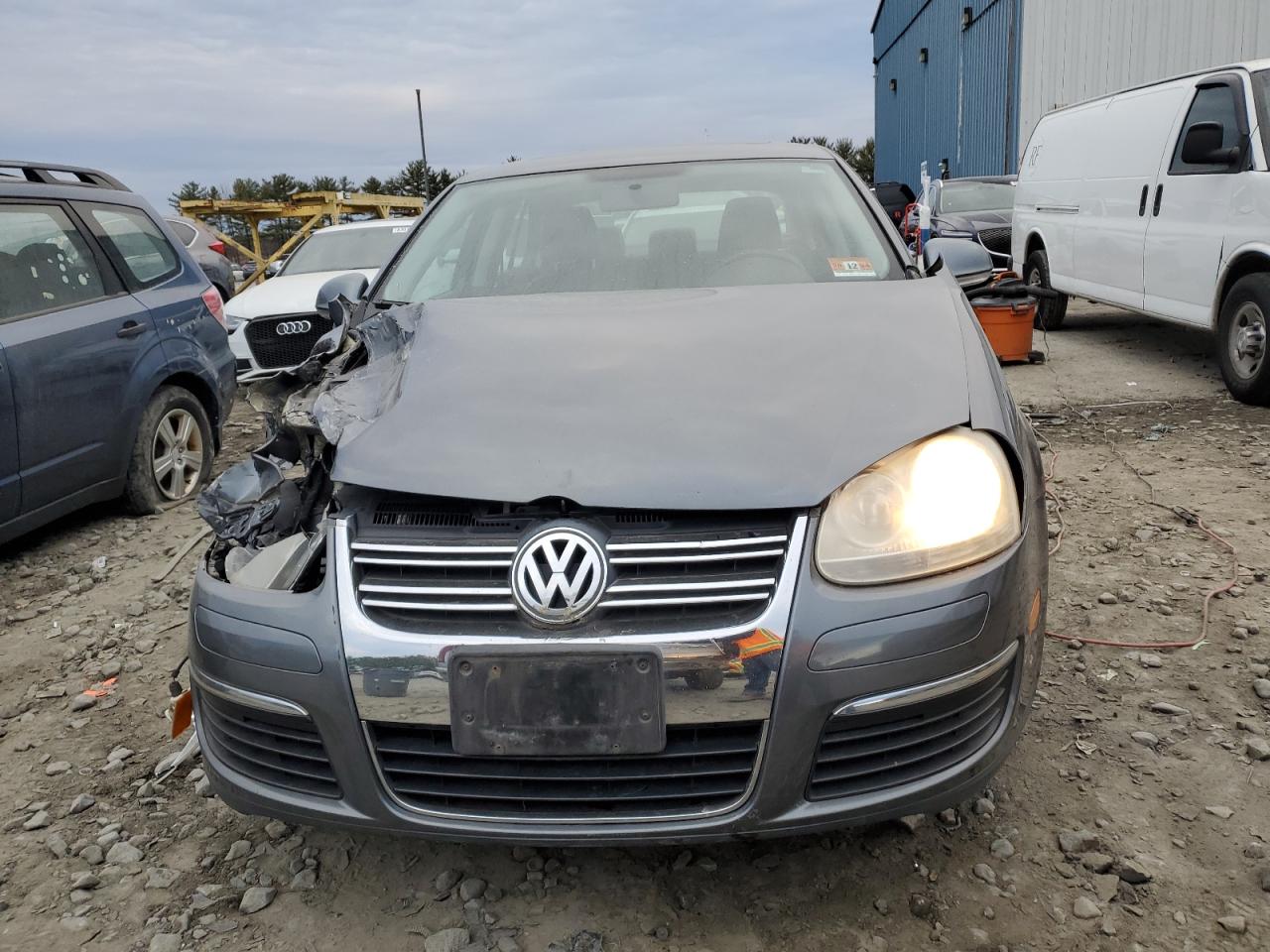 2009 Volkswagen Jetta - Image 5