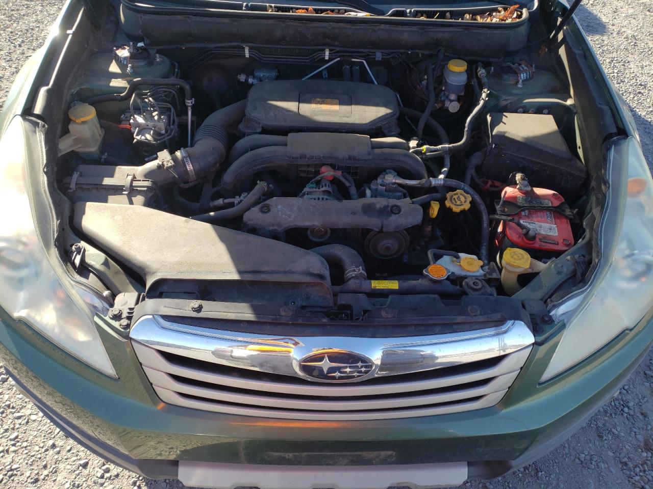 2012 Subaru Outback - Image 12