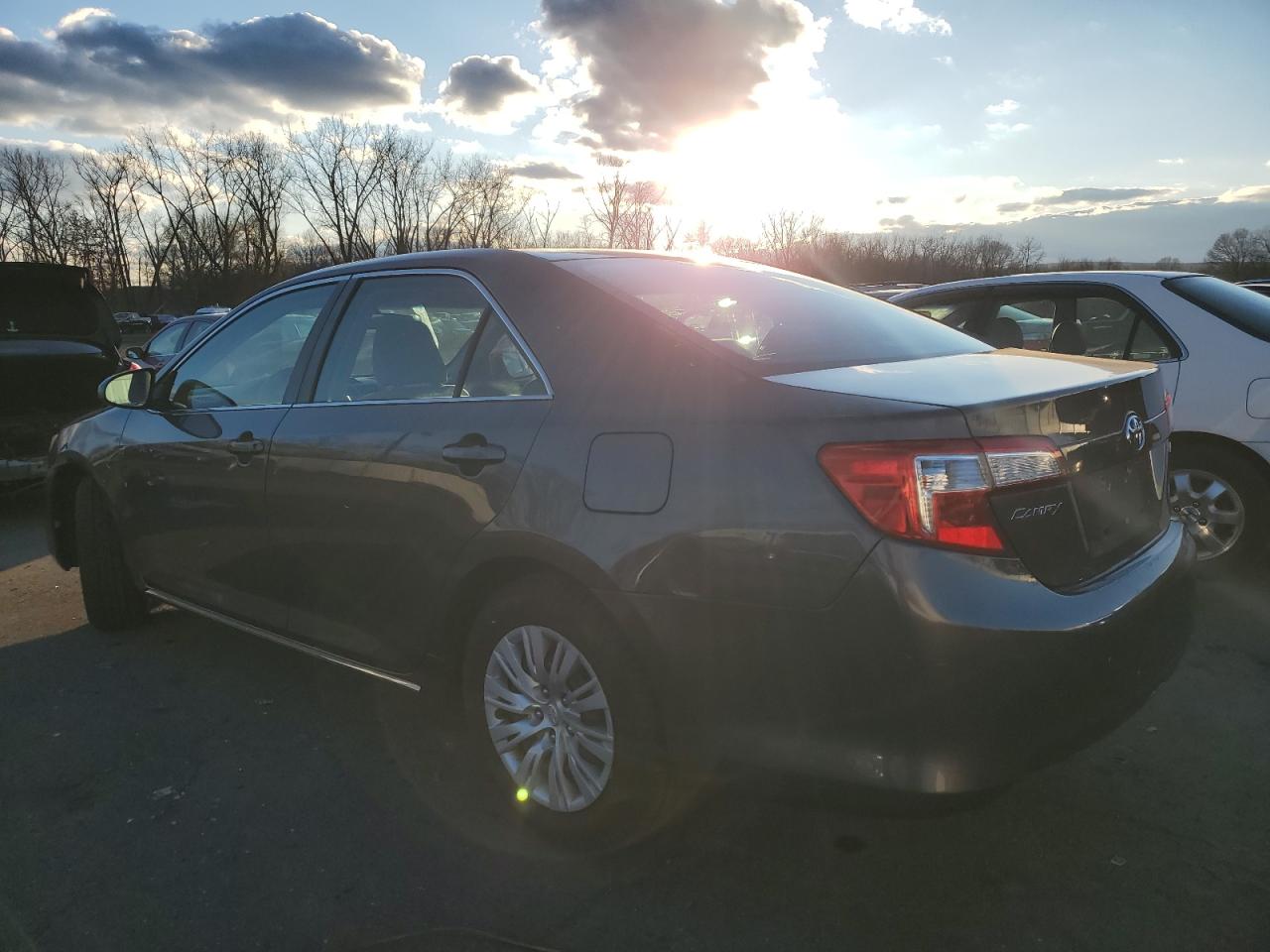 2014 Toyota Camry - Image 2