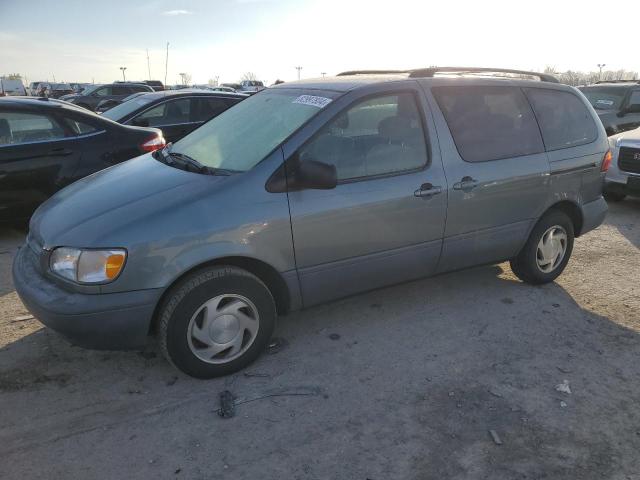 2000 Toyota Sienna Le