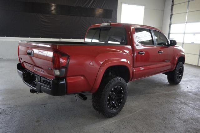  TOYOTA TACOMA 2019 Czerwony