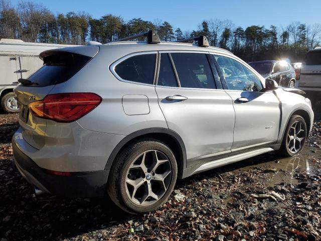  BMW X1 2017 Серебристый