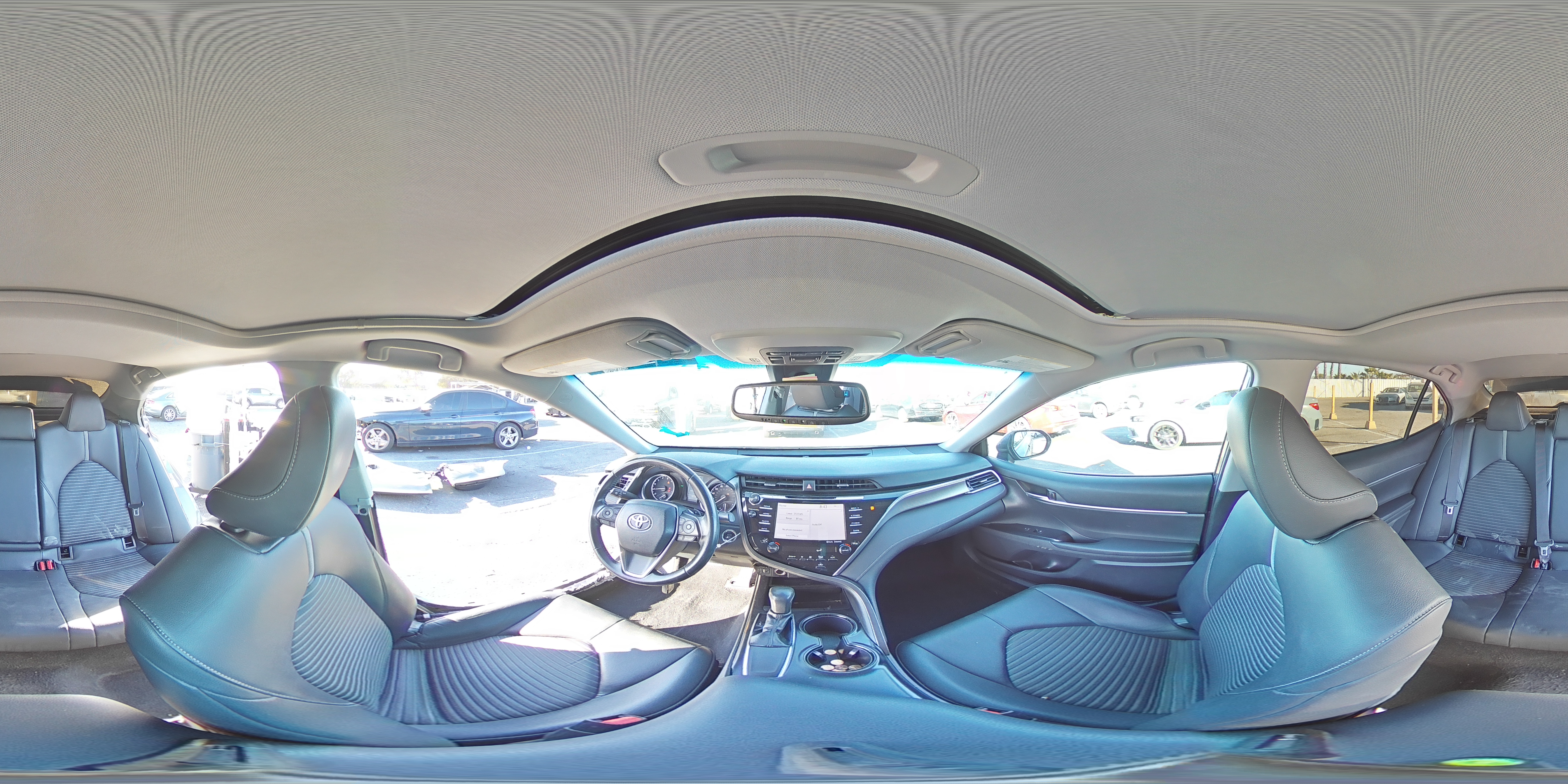 2018 Toyota Camry - Image 13