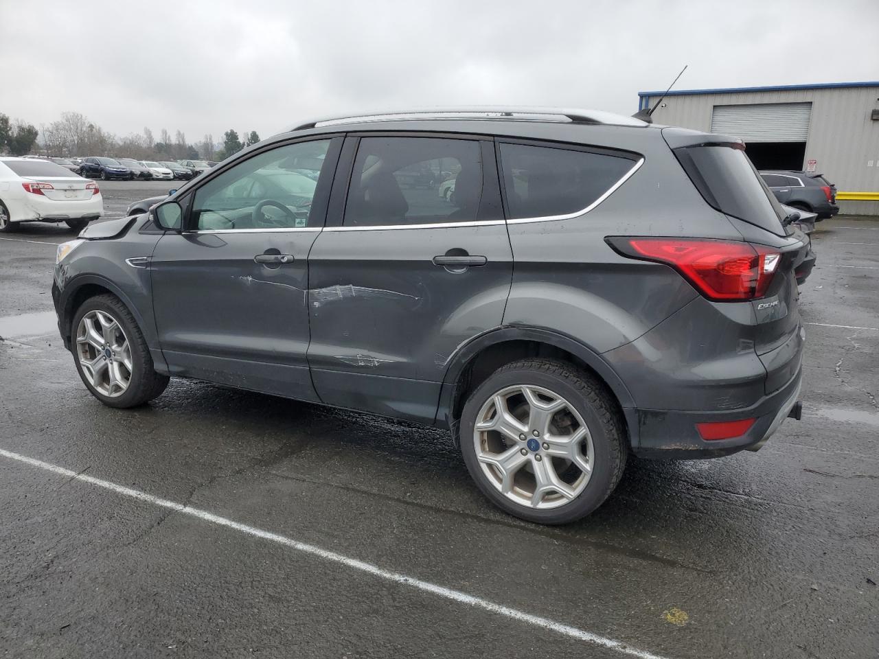 1FMCU9J92KUB79877 FORD ESCAPE 2019