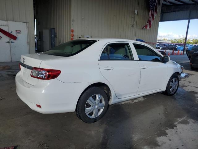  TOYOTA COROLLA 2012 Білий