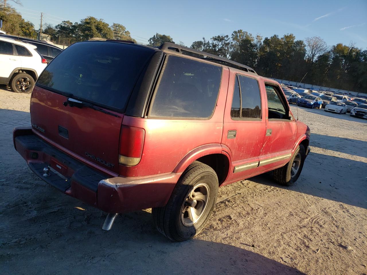 2000 Chevrolet Blazer - Image 3