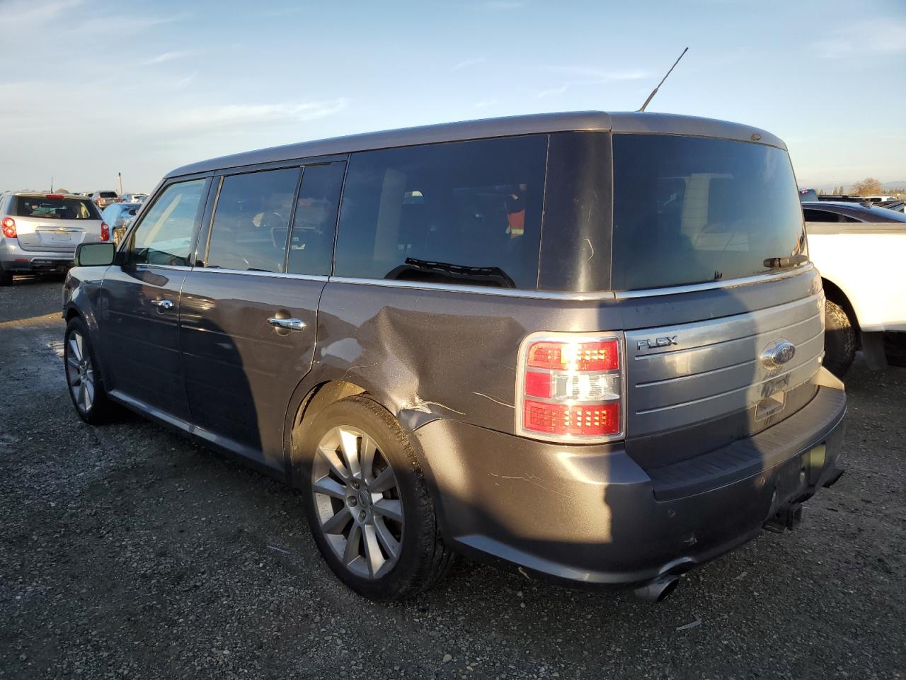 2010 Ford Flex - Image 2