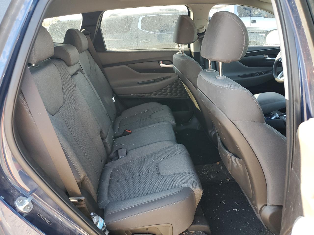 2020 Hyundai Santa Fe - Image 11