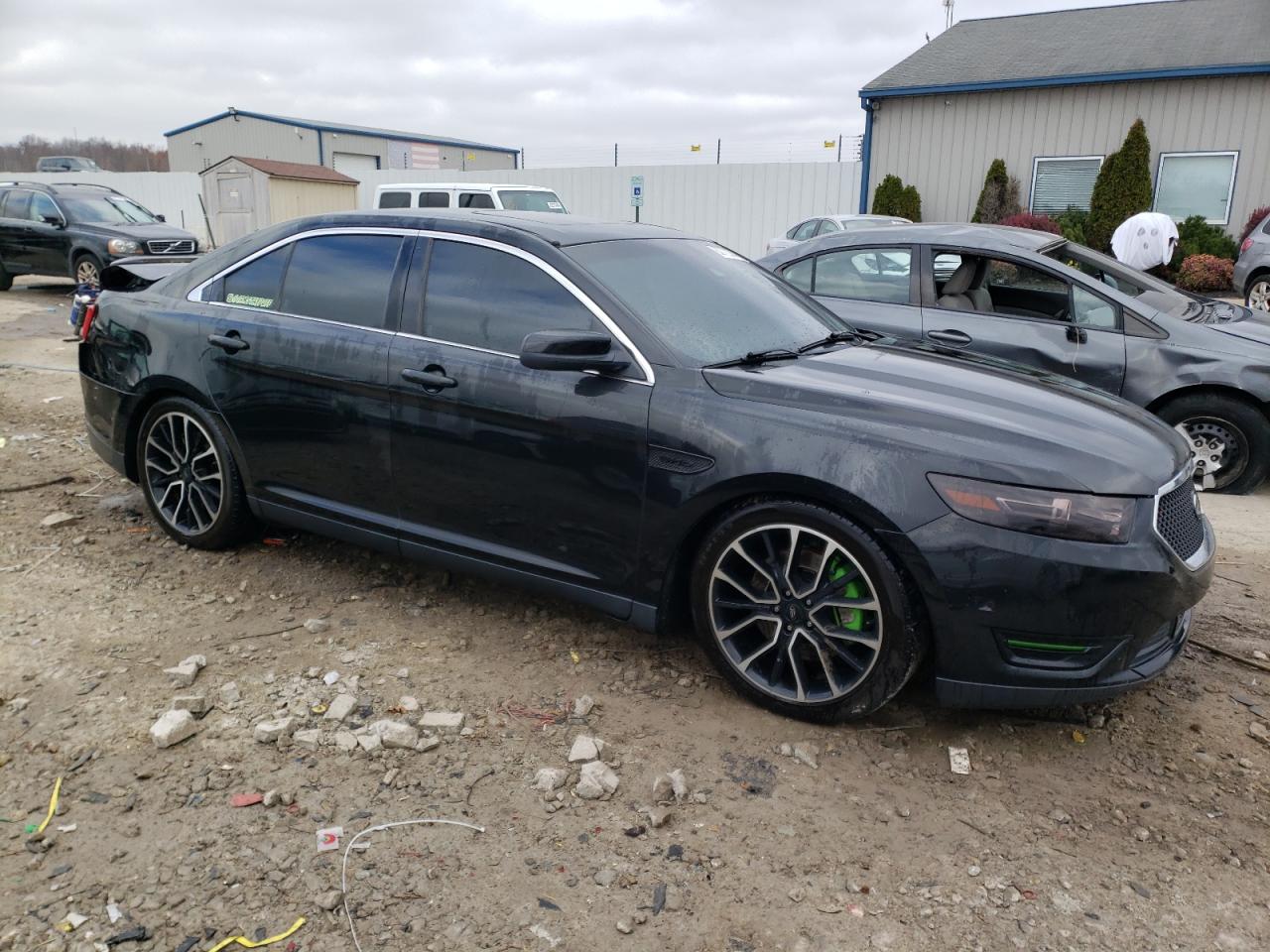 2015 Ford Taurus - Image 4