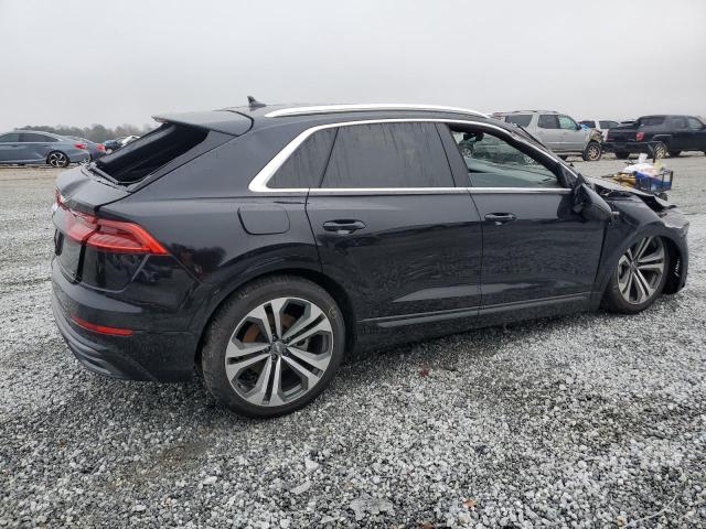  AUDI Q8 2020 Черный