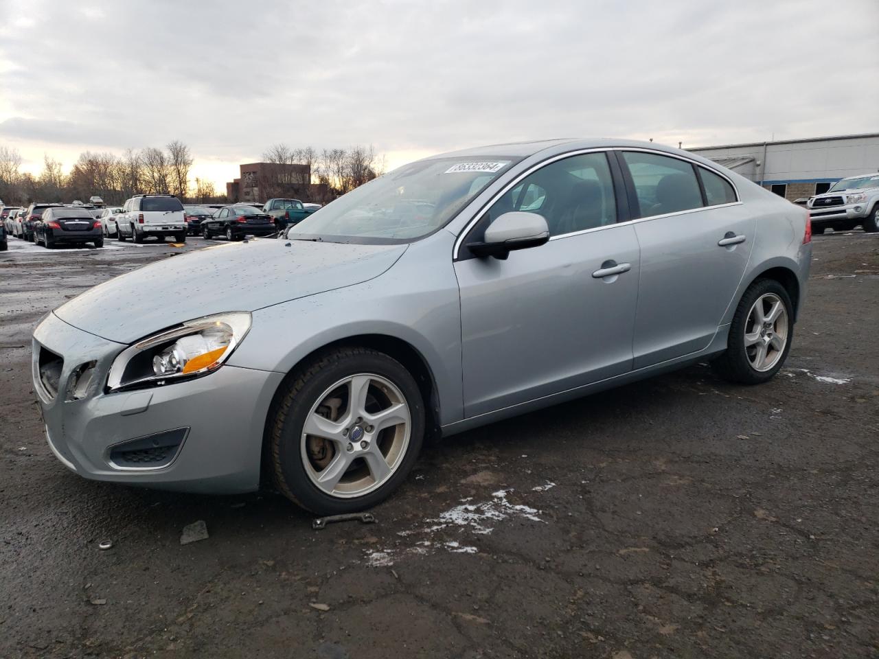 VIN YV1612FH8D1209853 2013 VOLVO S60 no.1