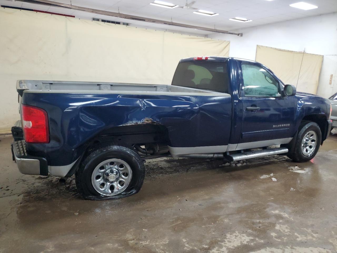 2011 Chevrolet Silverado - Image 10