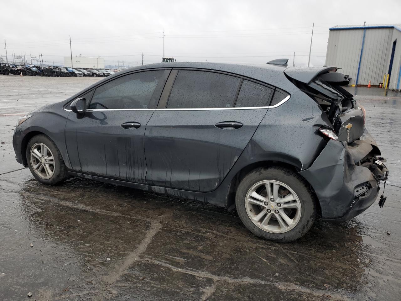 2017 Chevrolet Cruze - Image 2
