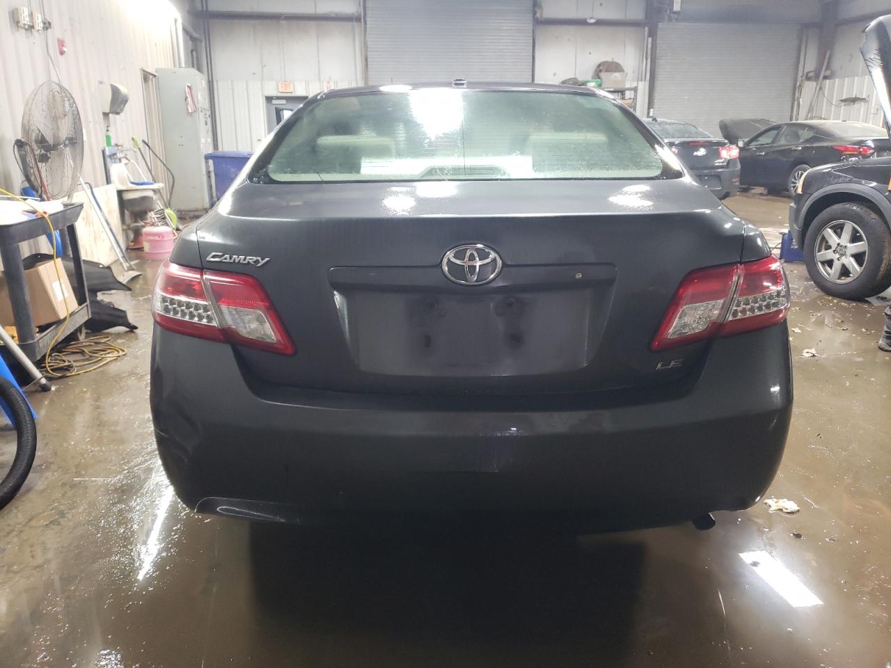 2010 Toyota Camry - Image 6