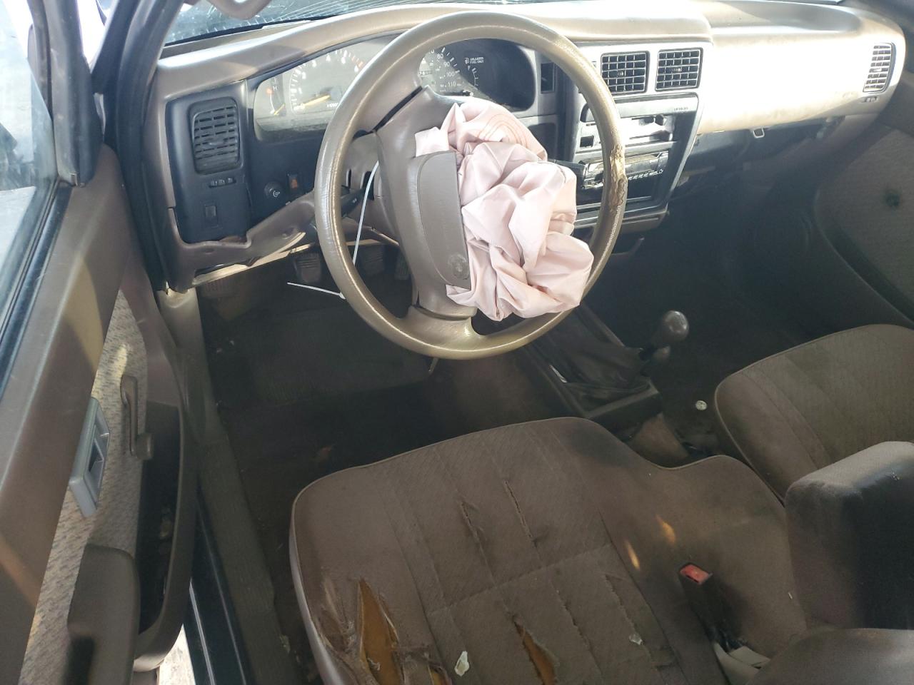 1996 Toyota Tacoma - Image 8