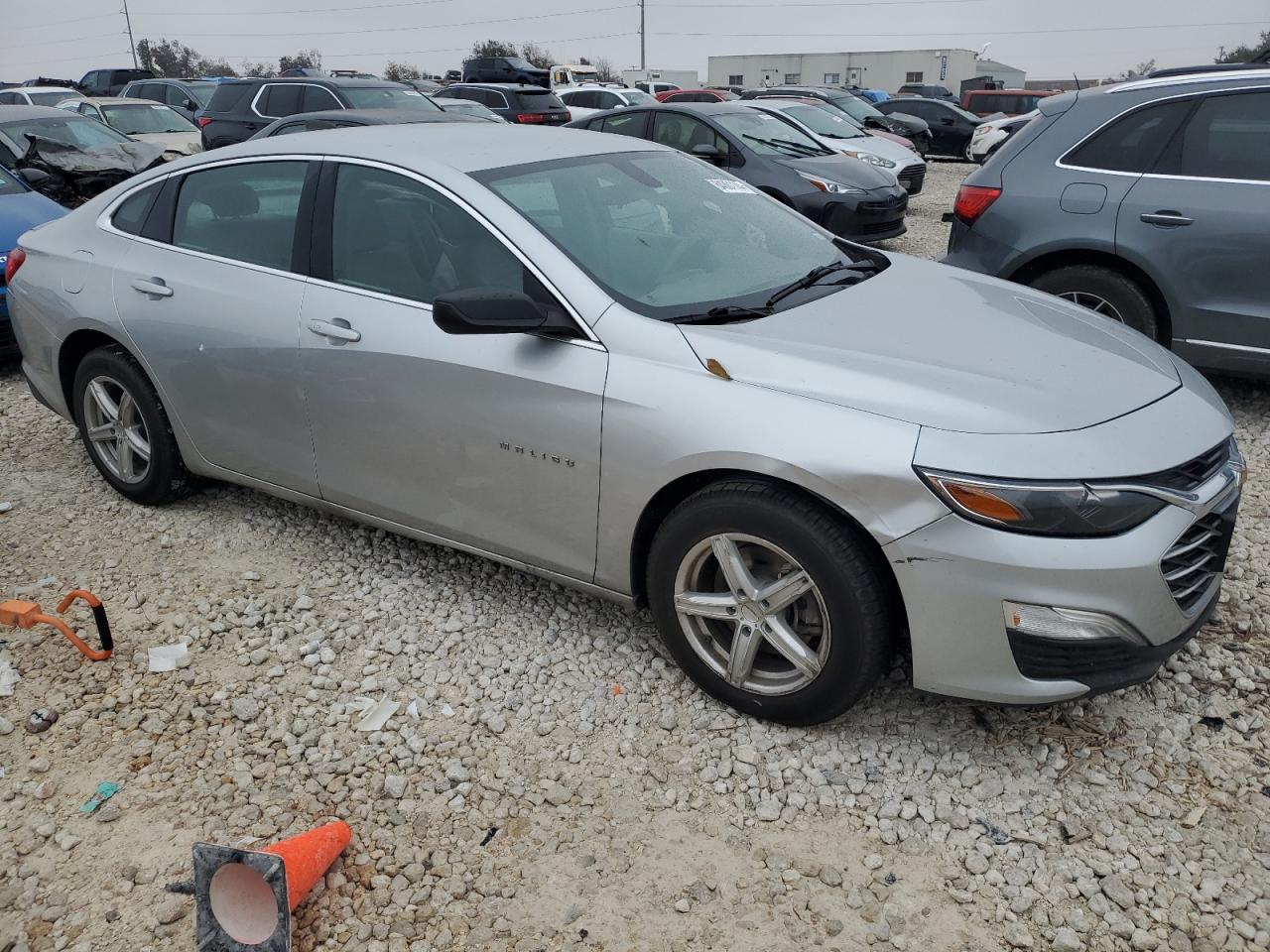 2020 Chevrolet Malibu - Image 4