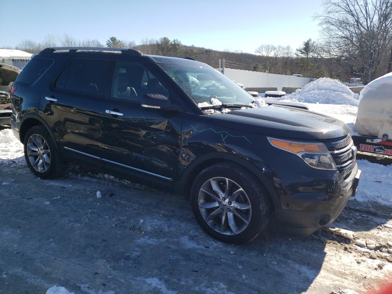 VIN 1FM5K8F86DGC76087 2013 FORD EXPLORER no.4