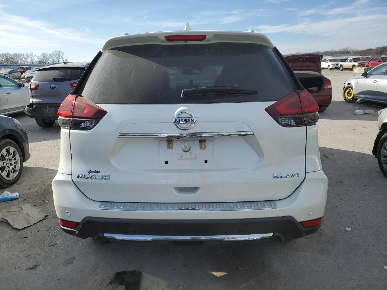 2020 Nissan Rogue - Image 6