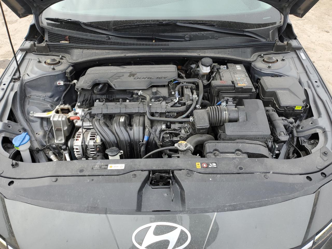 2024 Hyundai Elantra - Image 11