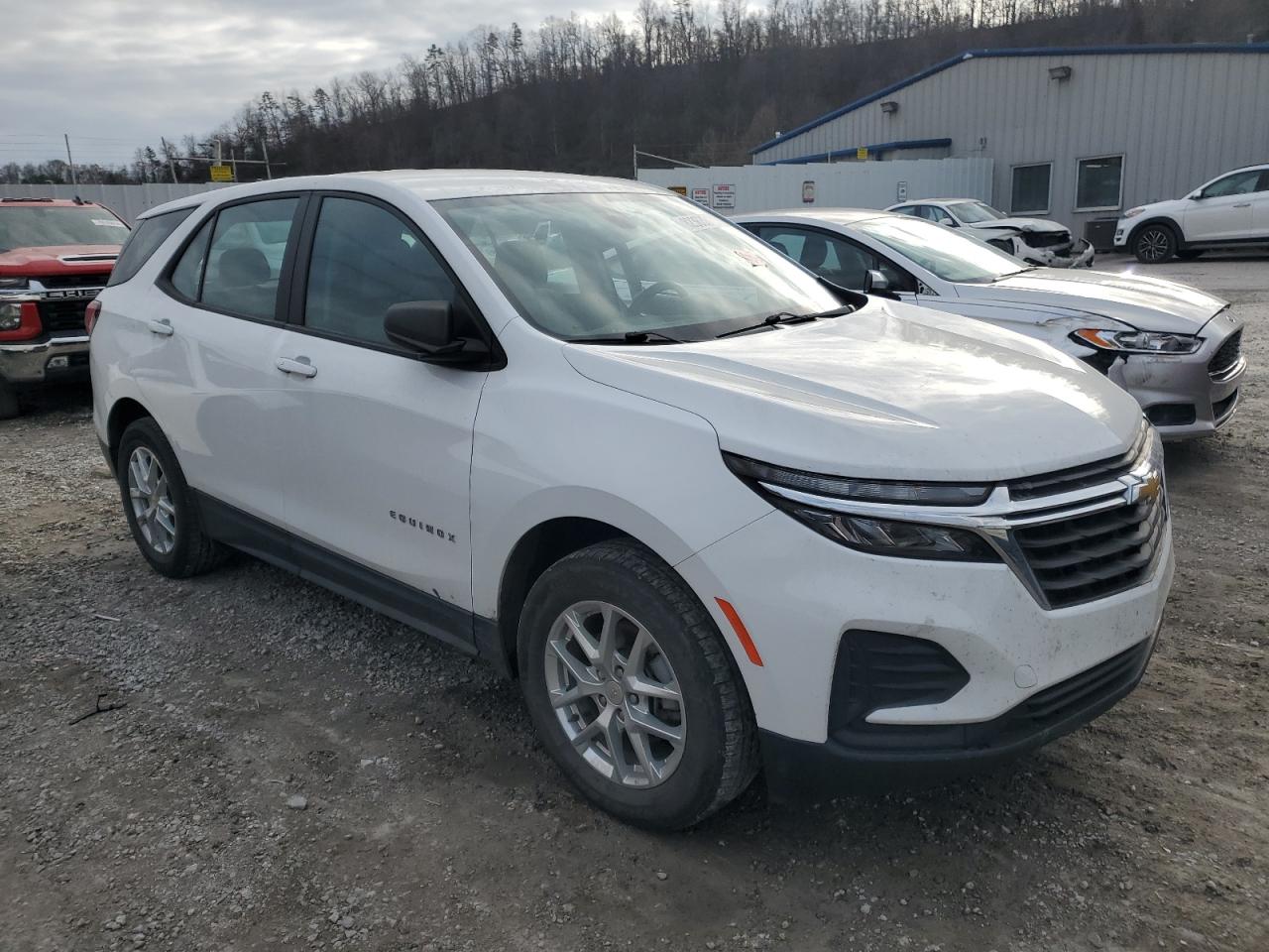 2022 Chevrolet Equinox - Image 4