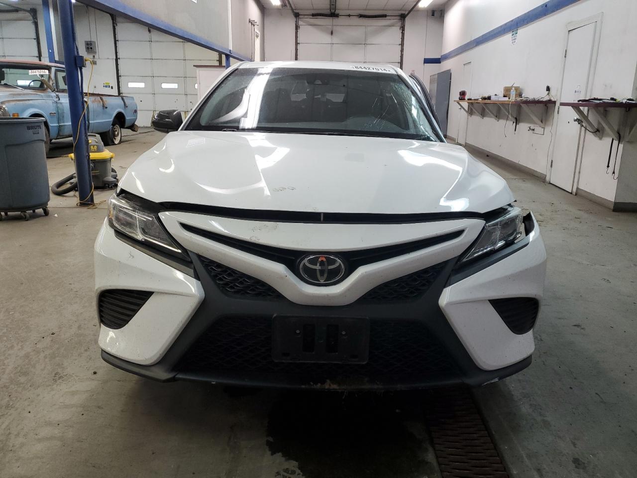 VIN 4T1B11HK2KU262563 2019 TOYOTA CAMRY no.5