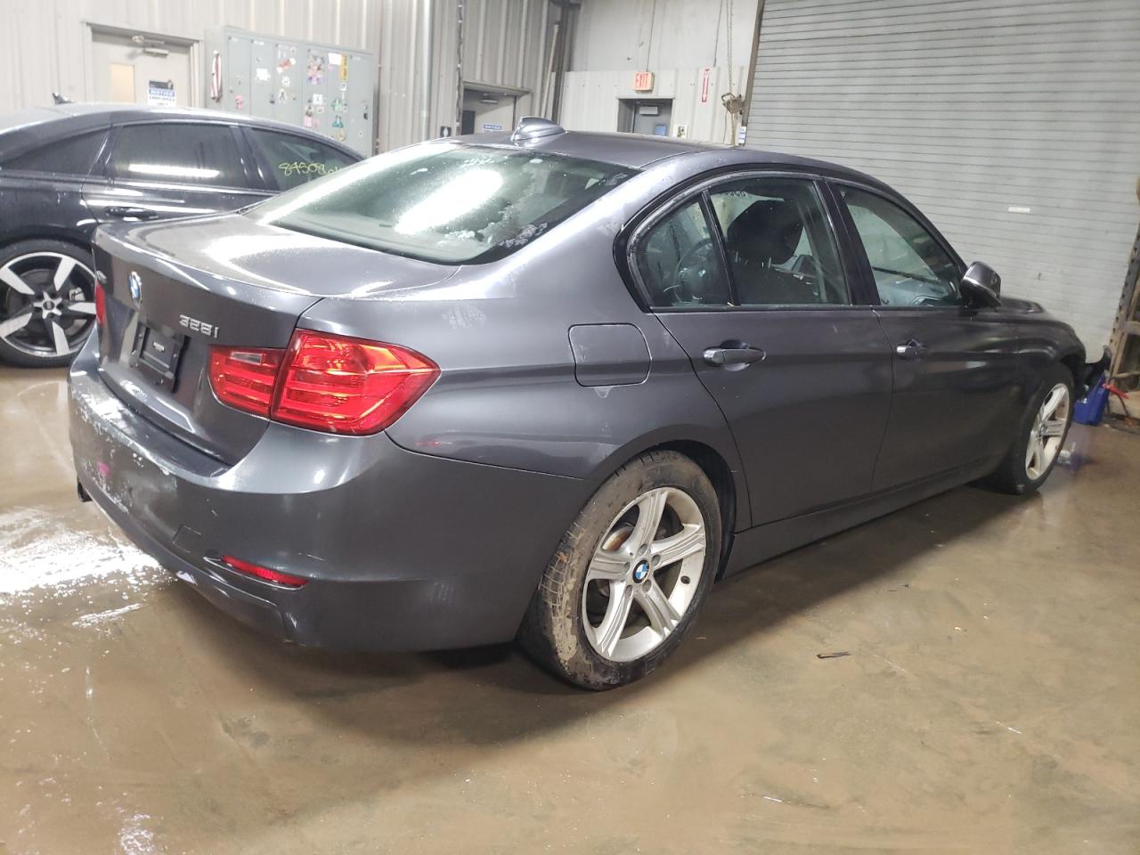 VIN WBA3B3C52DF530986 2013 BMW 3 SERIES no.3