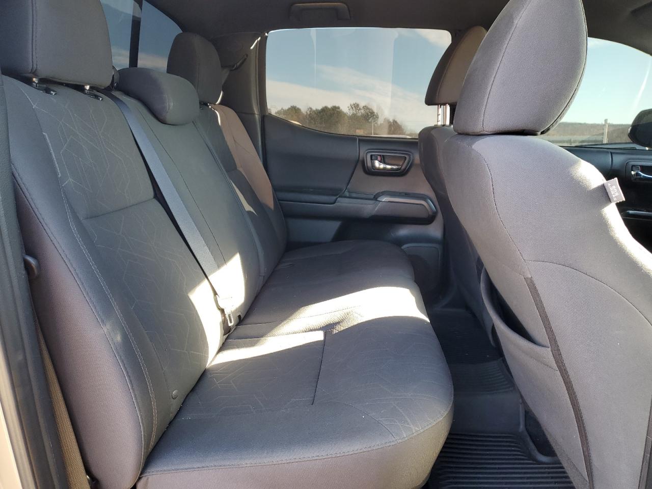 2017 Toyota Tacoma - Image 10