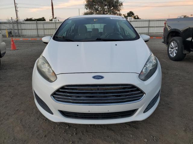  FORD FIESTA 2017 Білий