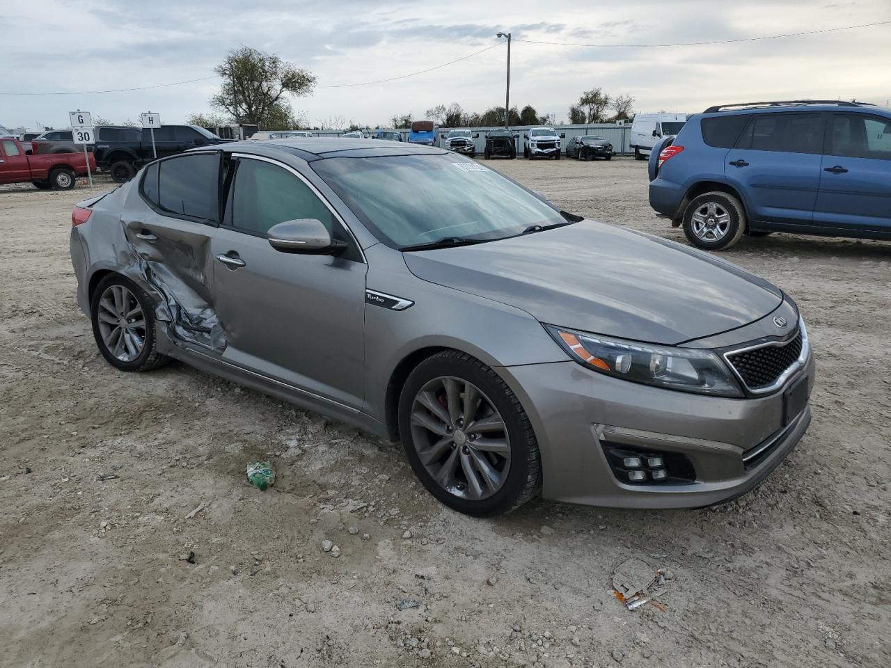 VIN 5XXGR4A62FG418162 2015 KIA OPTIMA no.4