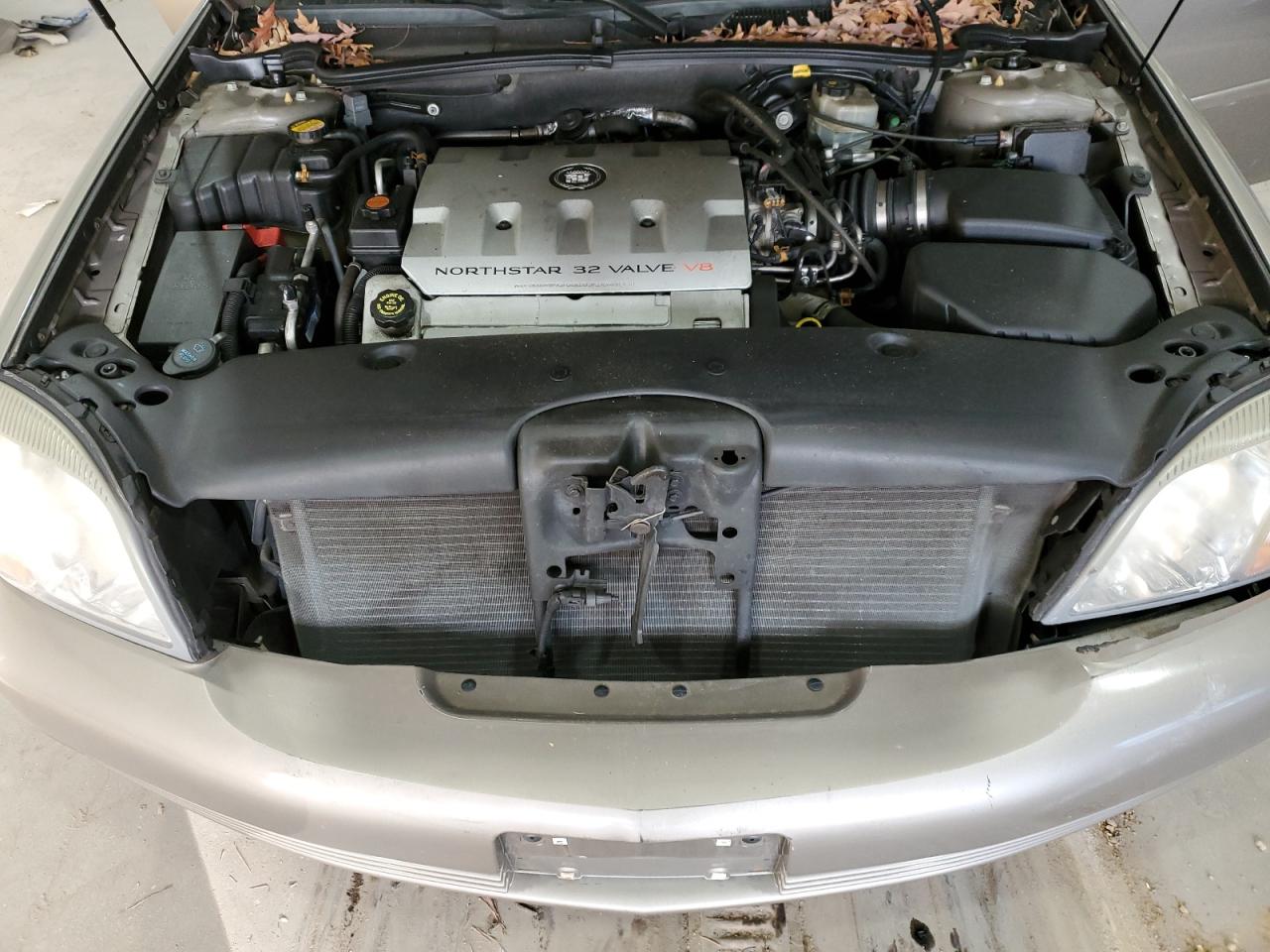 2001 Cadillac De Ville - Image 11