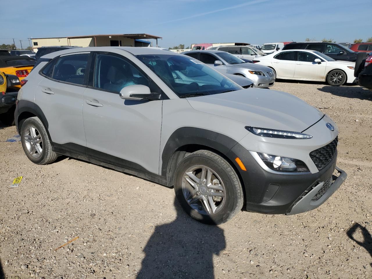 VIN KM8K22AB5PU038823 2023 HYUNDAI KONA no.4