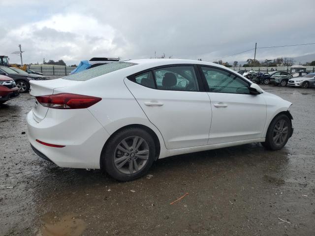  HYUNDAI ELANTRA 2018 Білий