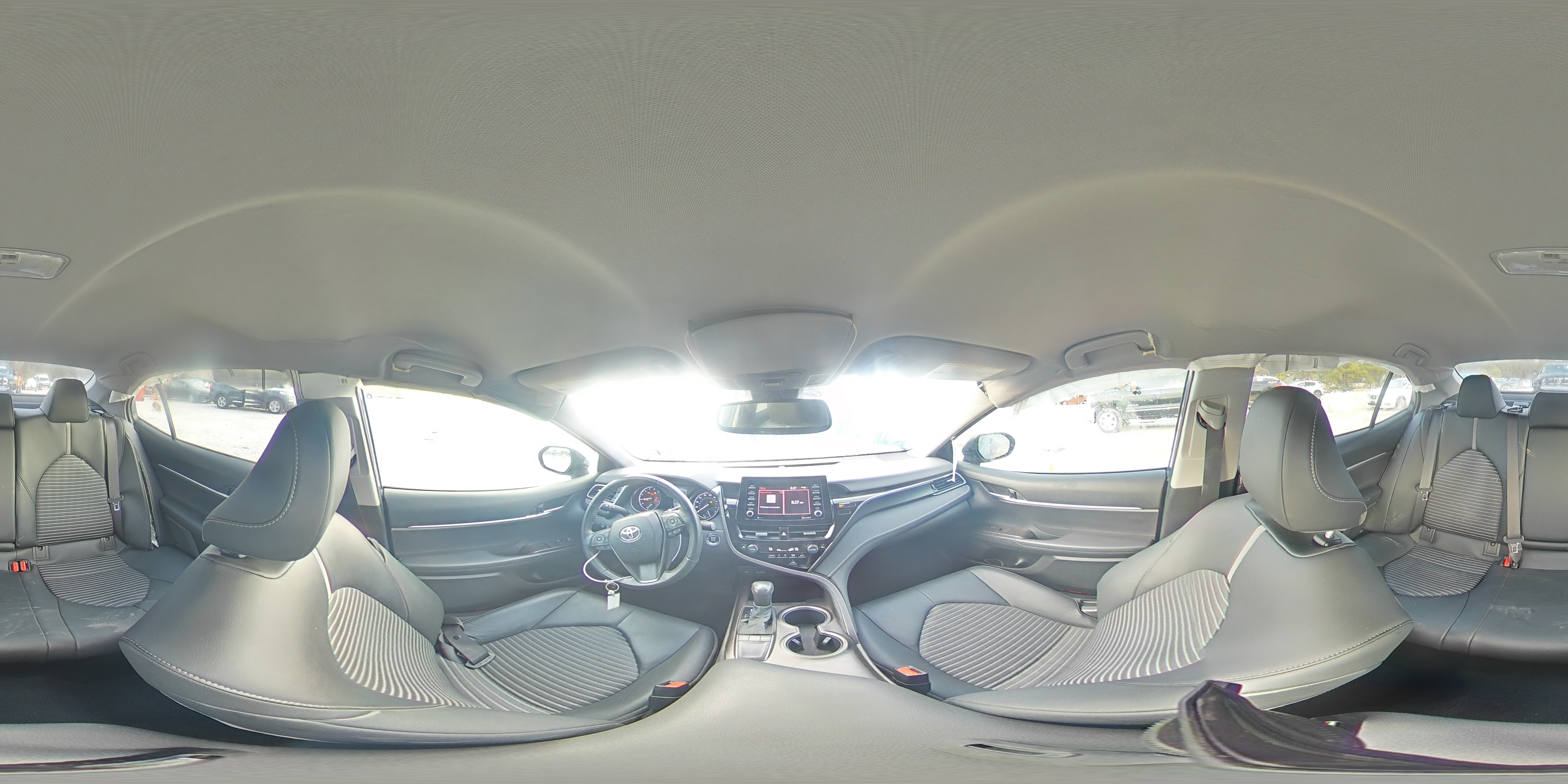 2023 Toyota Camry - Image 15