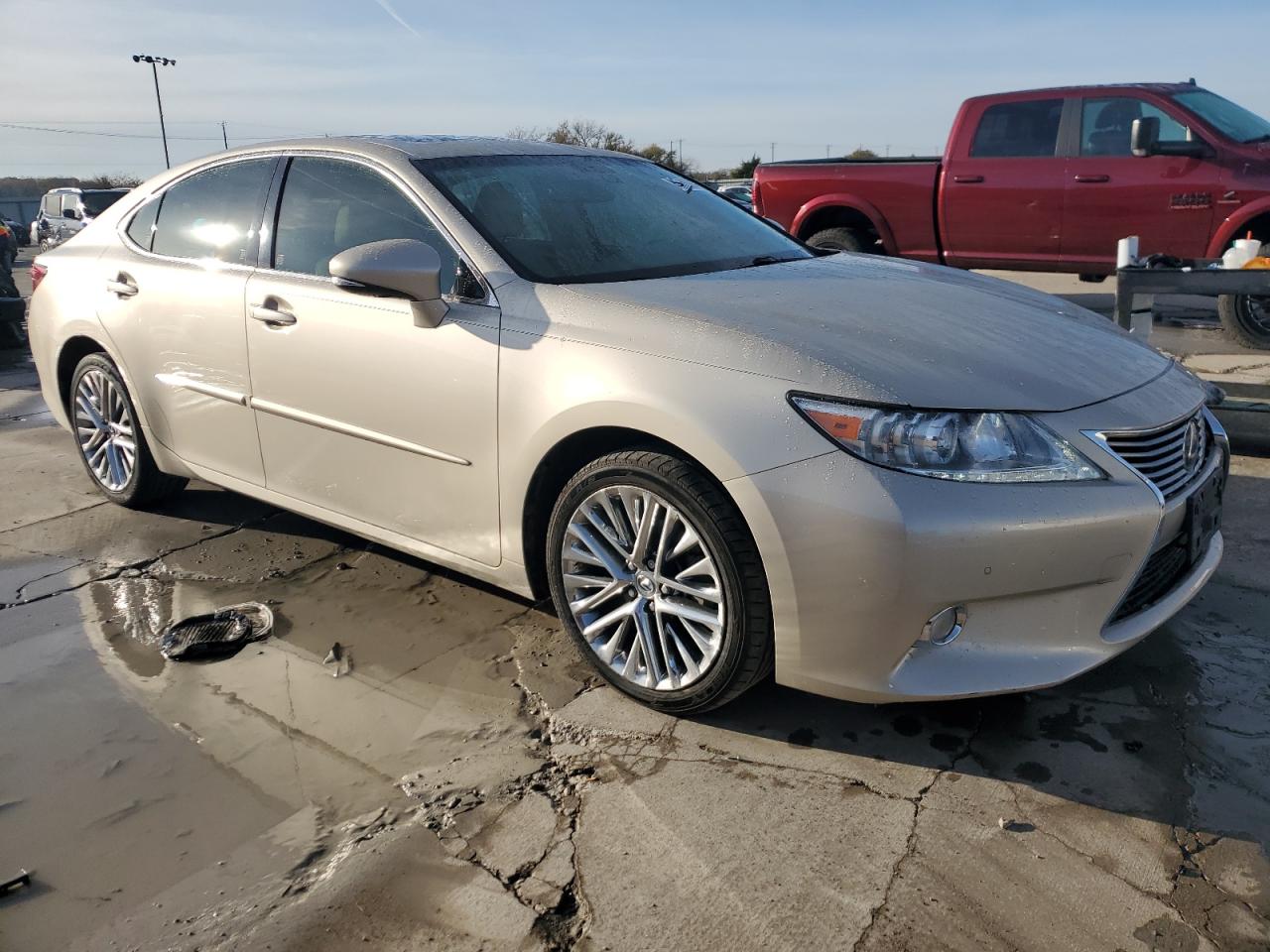 VIN JTHBK1GG4D2042854 2013 LEXUS ES350 no.4