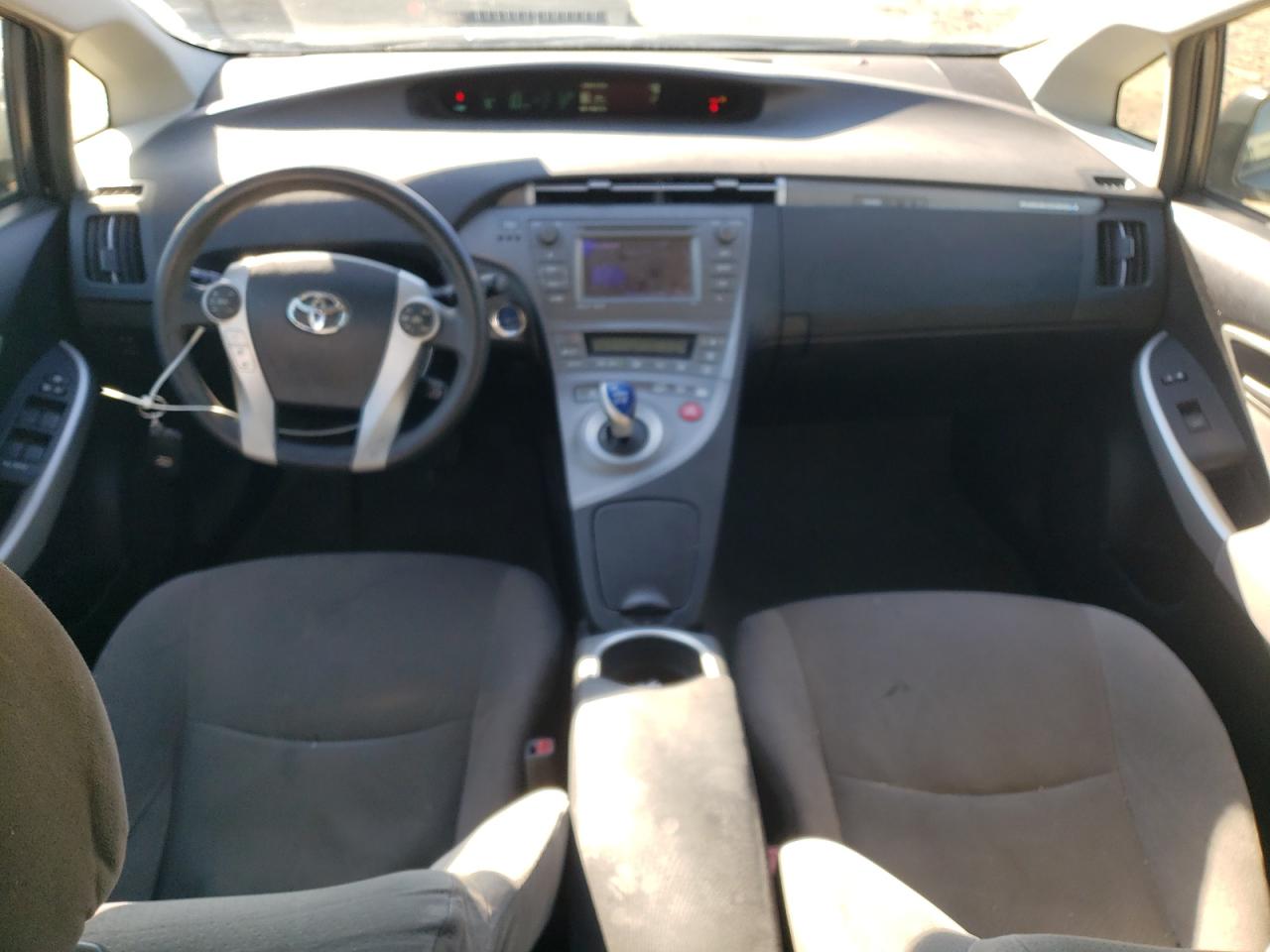 2014 Toyota Prius - Image 8
