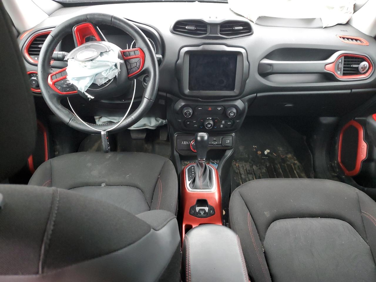2020 Jeep Renegade - Image 8
