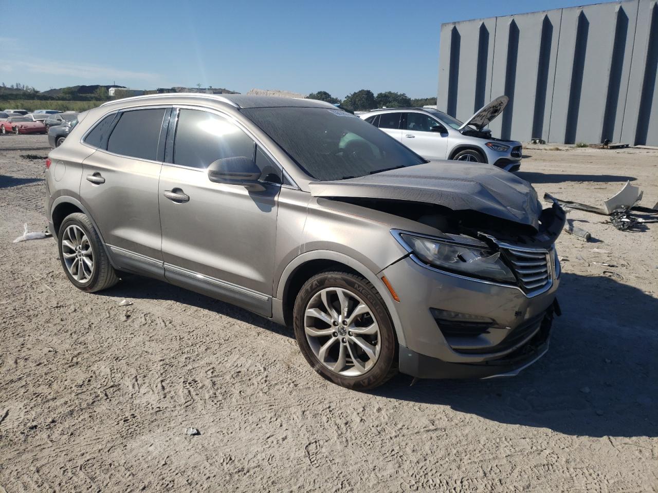 2017 Lincoln MKC - Image 4