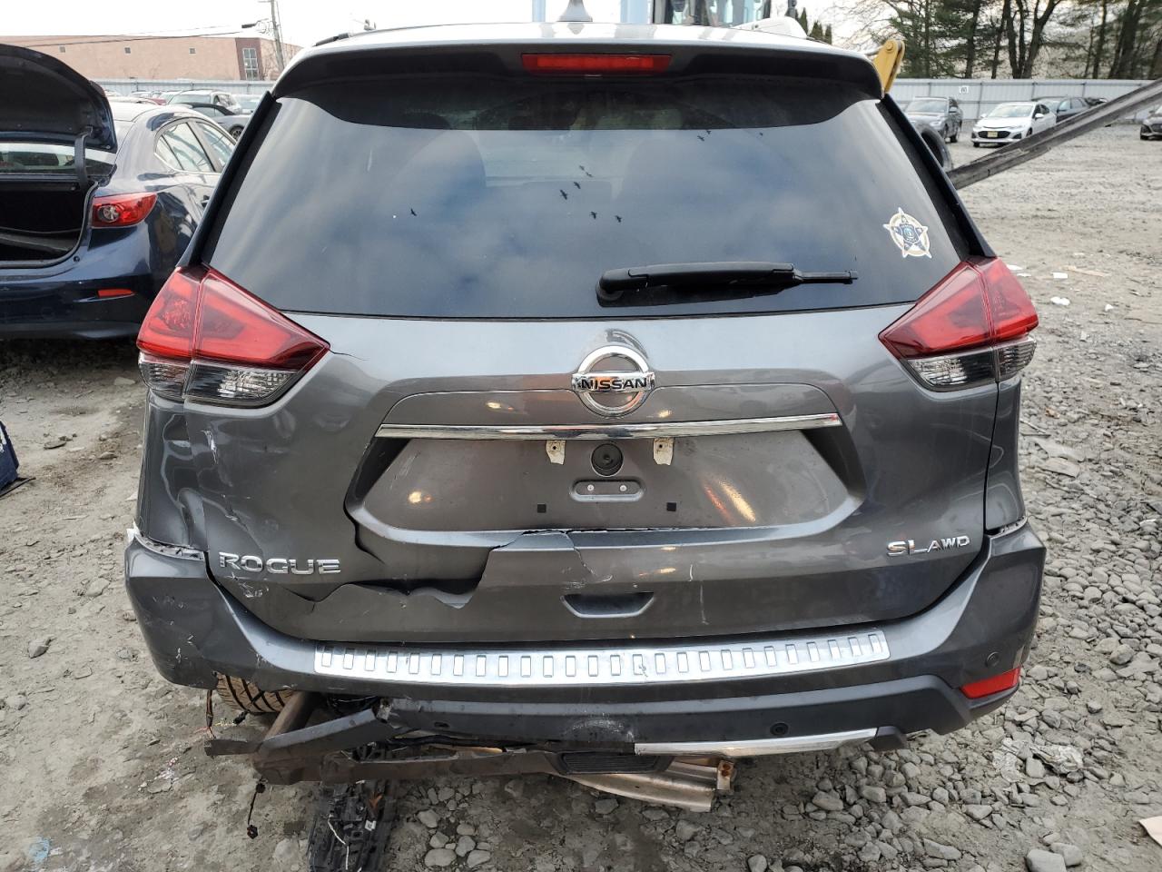 2019 Nissan Rogue - Image 6
