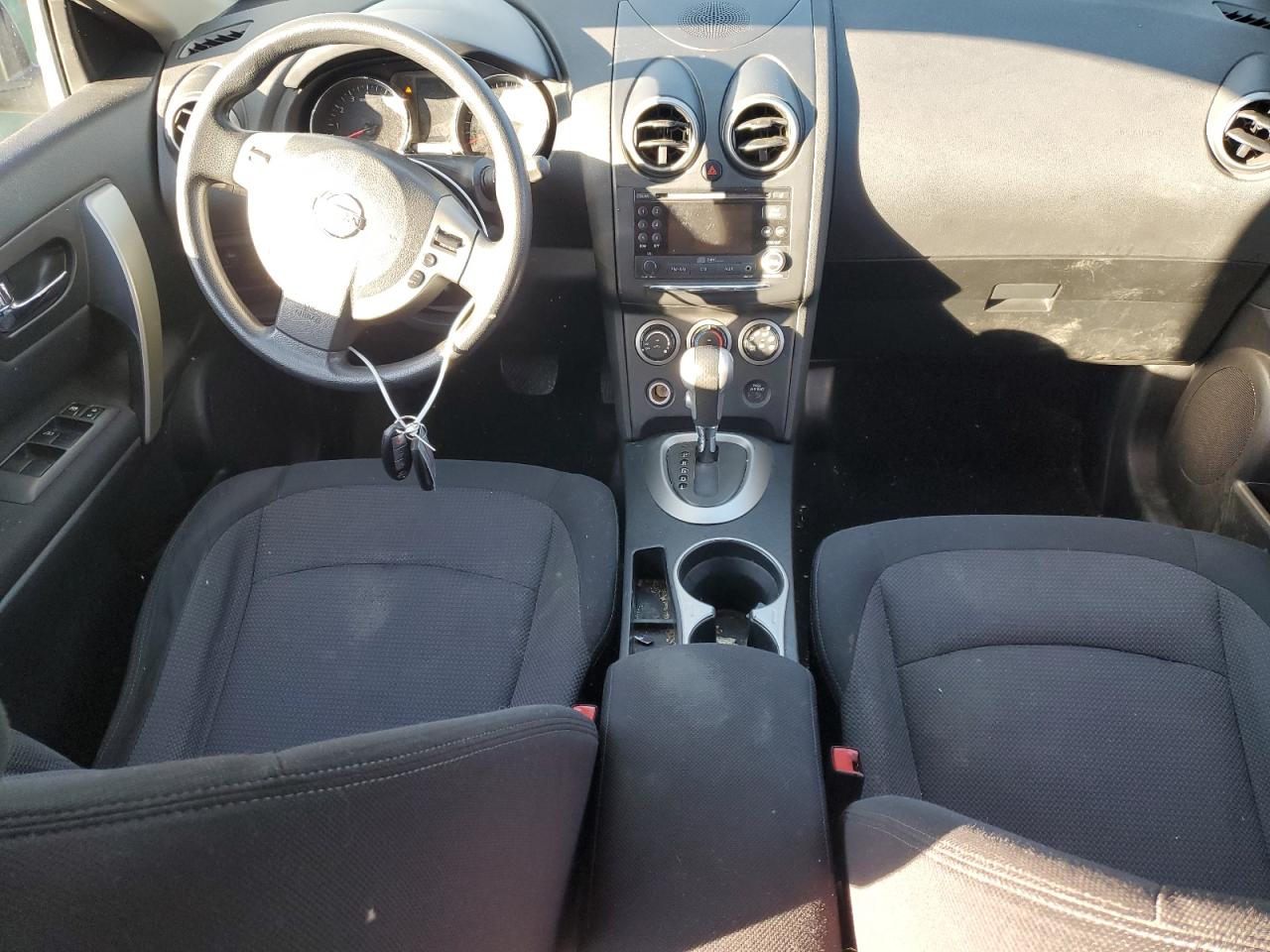 2011 Nissan Rogue - Image 8