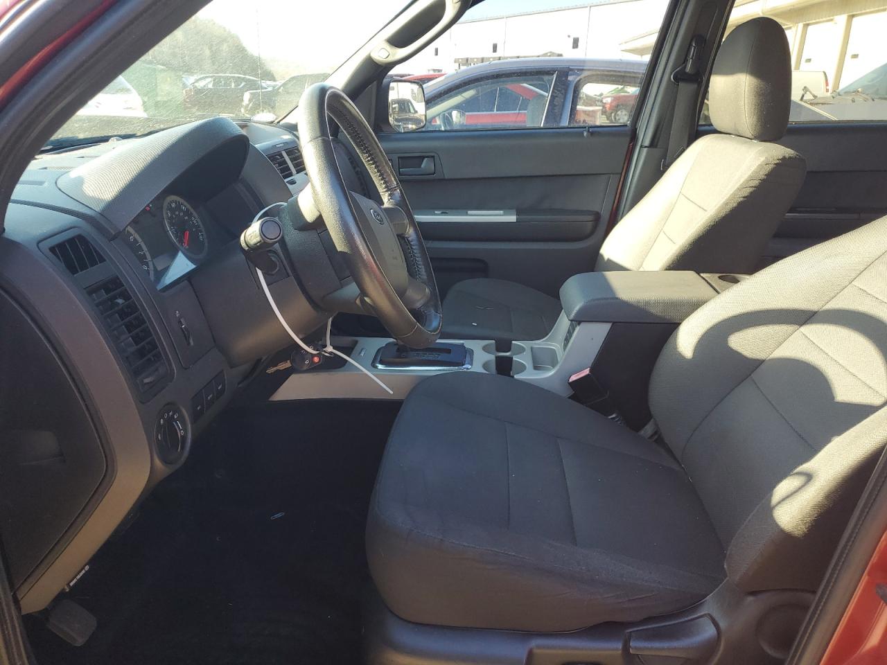 2011 Ford Escape - Image 7